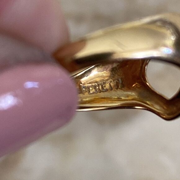 Tiffany & Co. 18K Elsa Peretti Open Heart Ring - Picture 8 of 10